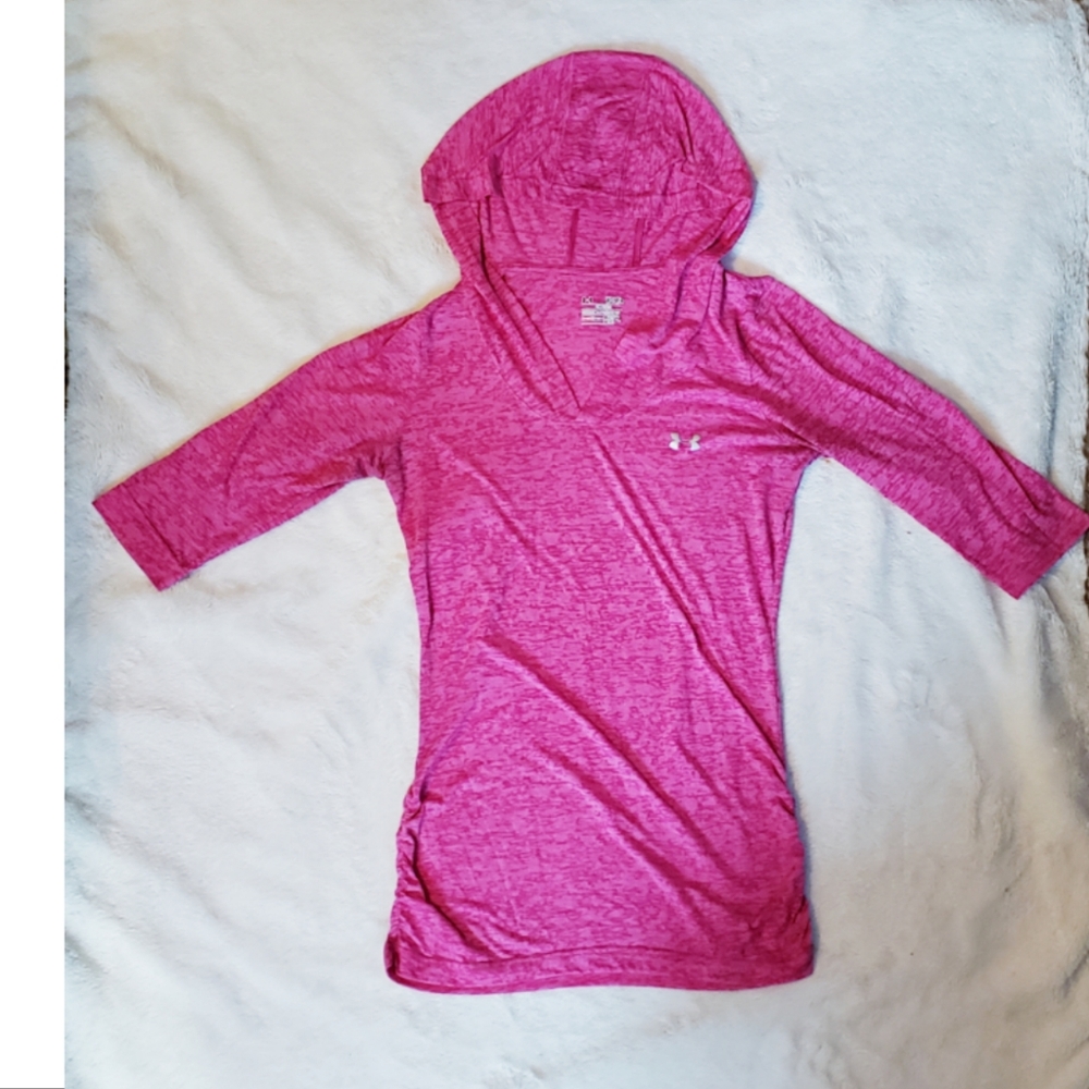 Semi fit heat gear athletic top